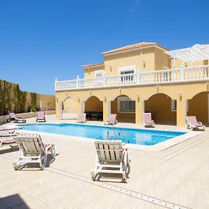 Luxurious 1,5 Kilometers From Villa